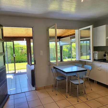 Appartement De Plain Pied Avec Terrasse Jardin Parking *